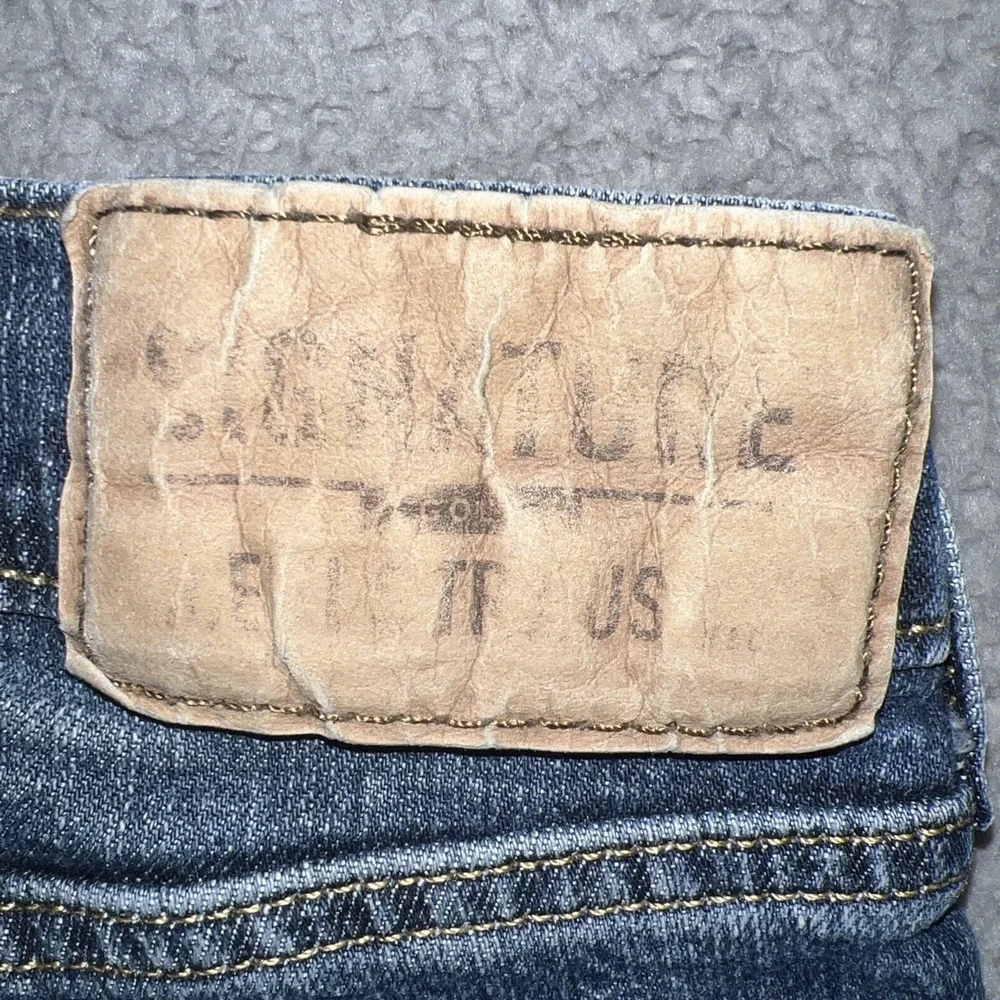 Levis levi signature